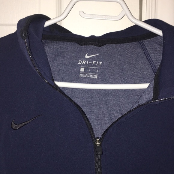 Nike Dry Showtime Hoodie - Picture 3 of 3